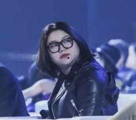 吃瓜的女疯子,吃瓜女疯子的疯狂世界